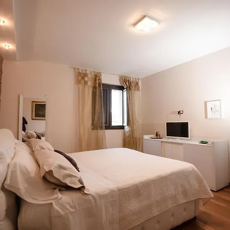 Maria Di Venere Bed & Breakfast *