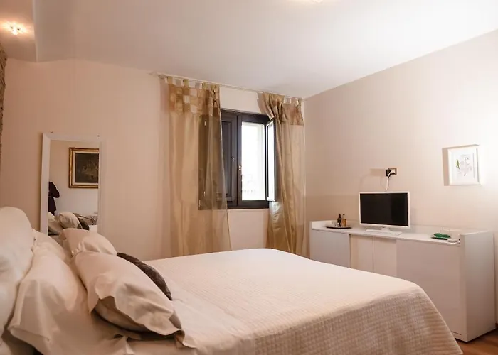 Maria Di Venere לינה וארוחת בוקר 3*