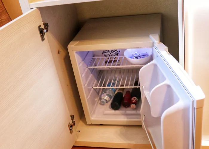 לינה וארוחת בוקר Maria Di Venere 3*